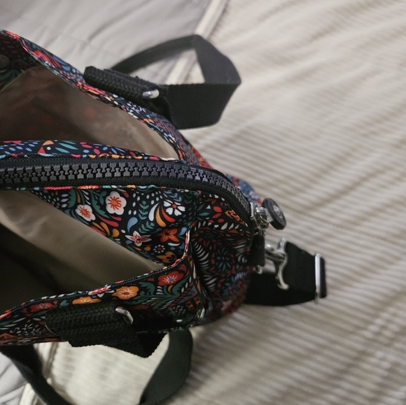 Kiplings Floral/Star Multicolor Women's Bag. - Picture 11 of 14